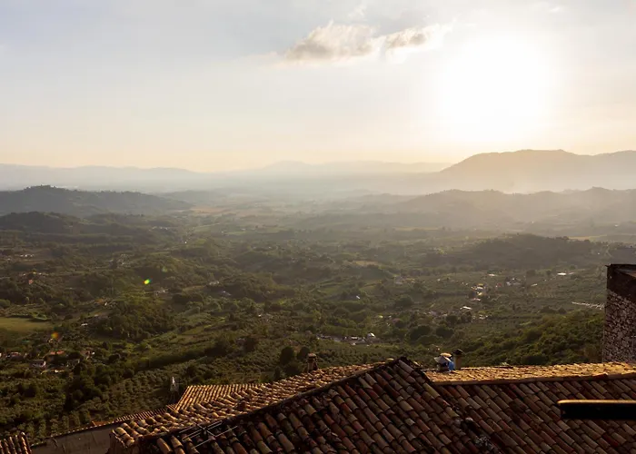 Accogliente Casina Nel Centro Storico Di Serrone